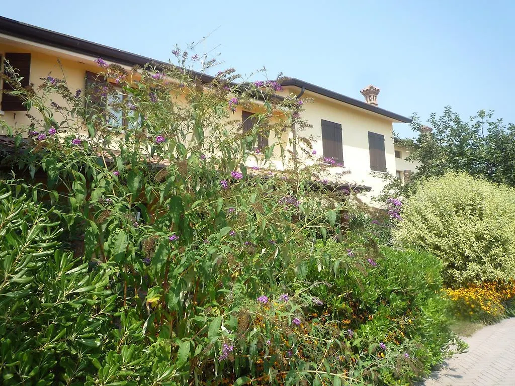 Aparthotel Agriturismo Corte Arcadia à San Martino della Battaglia