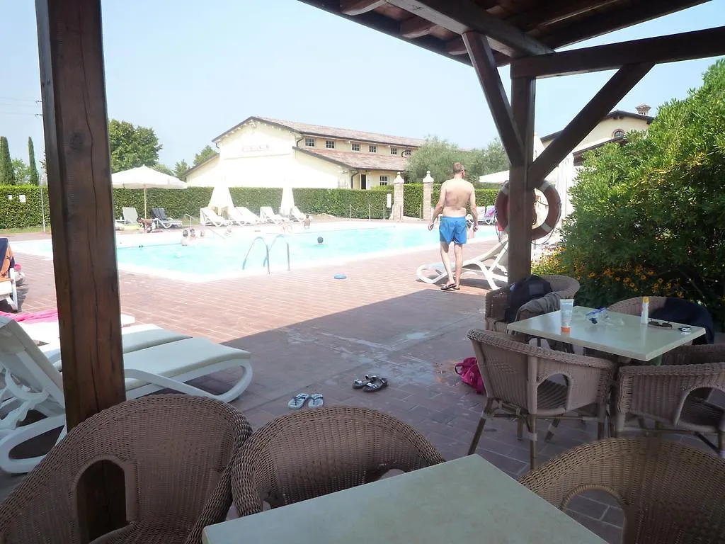 Aparthotel Agriturismo Corte Arcadia à San Martino della Battaglia