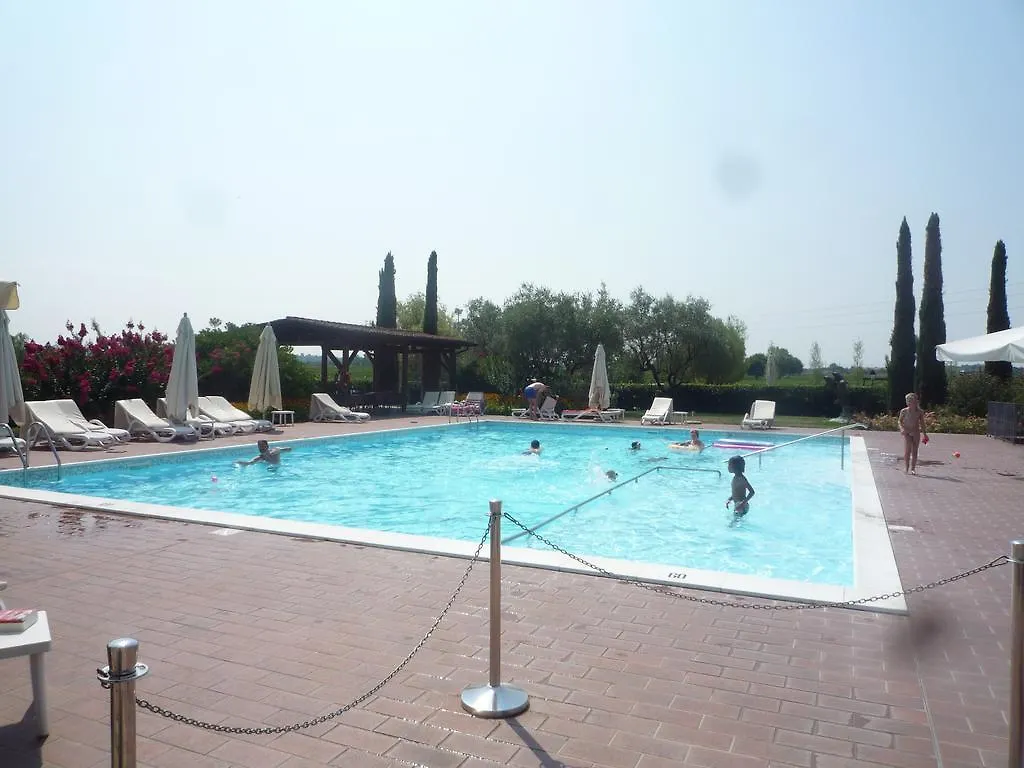 Aparthotel Agriturismo Corte Arcadia à San Martino della Battaglia