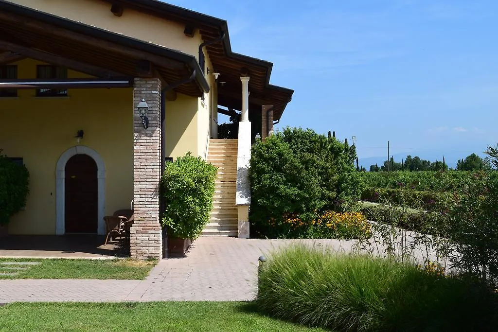 Aparthotel Agriturismo Corte Arcadia à San Martino della Battaglia