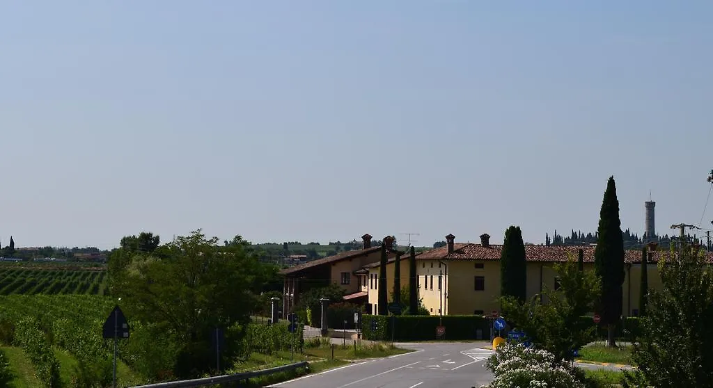 Aparthotel Agriturismo Corte Arcadia à San Martino della Battaglia