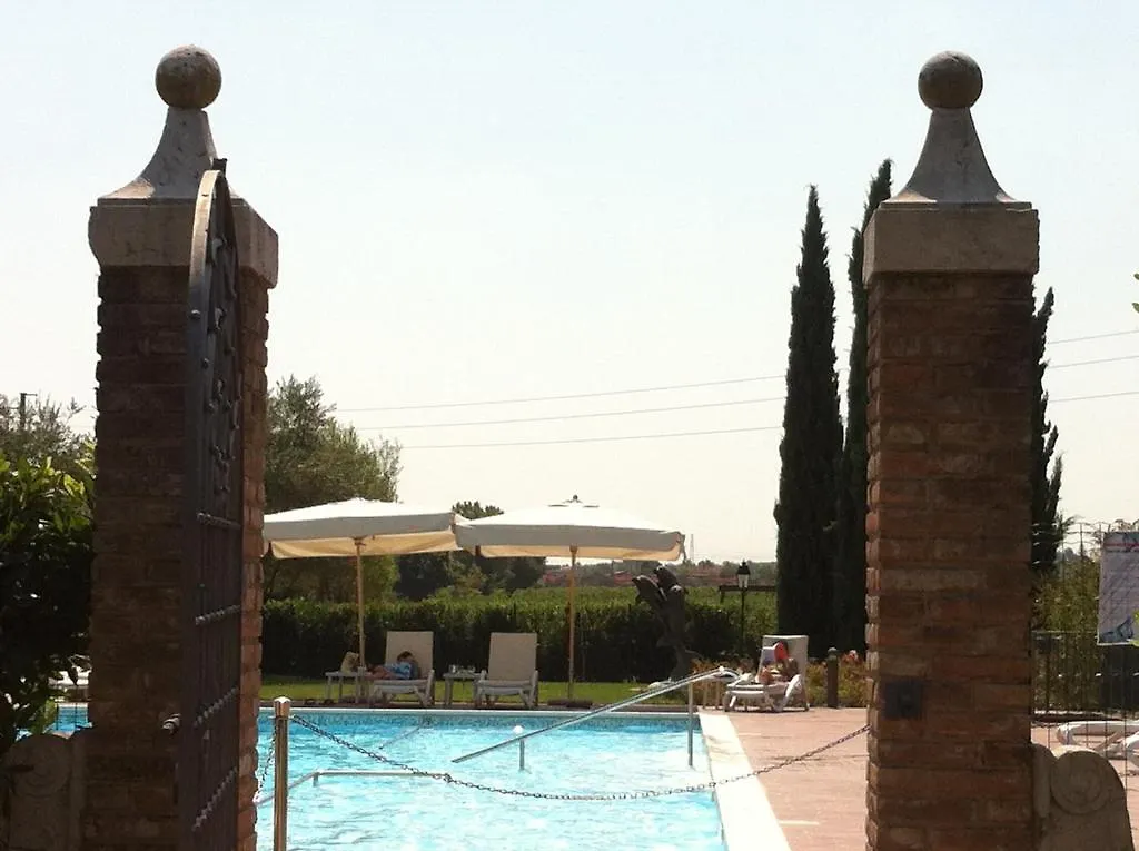 Aparthotel Agriturismo Corte Arcadia à San Martino della Battaglia
