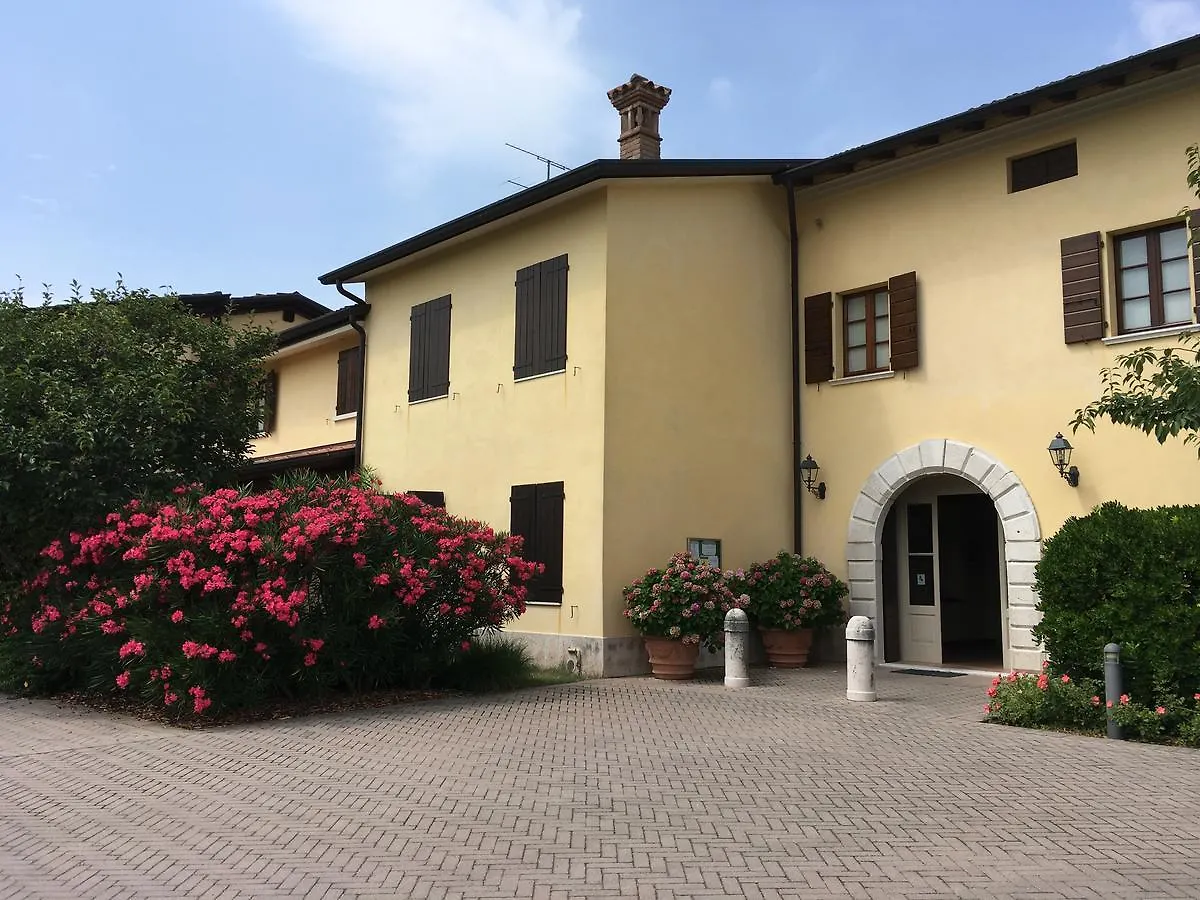 Aparthotel Agriturismo Corte Arcadia à San Martino della Battaglia